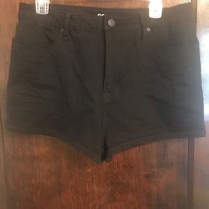 BDG super high rise spade pin up